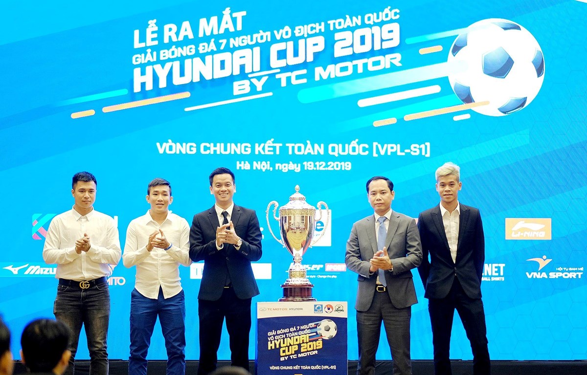 Tiêu chuẩn sân bóng đá bảy người tổ chức Hà Nội Premier League 